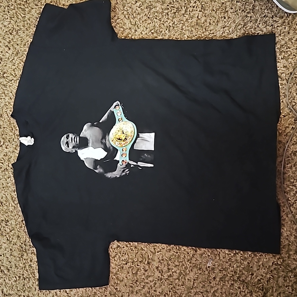 Floyd Mayweather XL tshirt